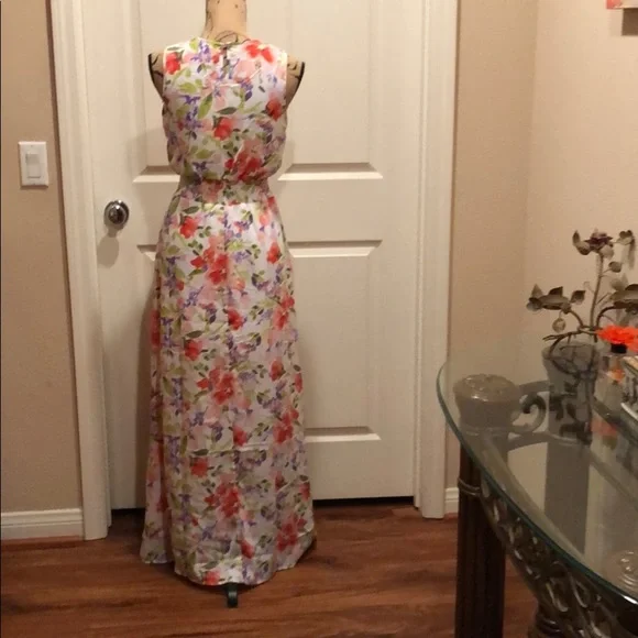 White floral print maxi Dress - Picture 4 of 5